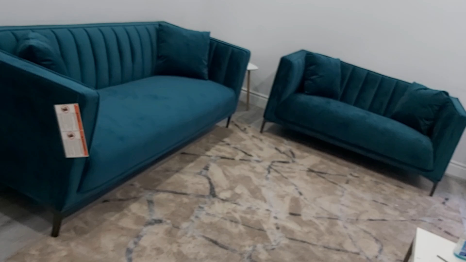 2 sofas - photo 2