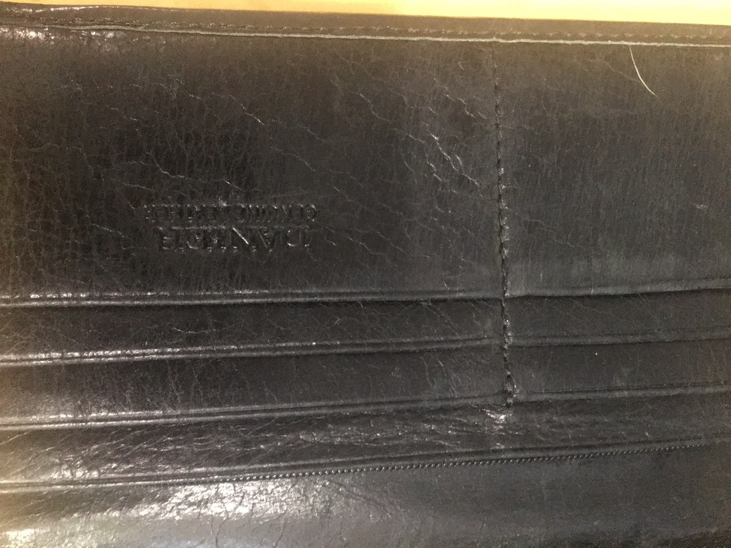Womens Danier leather wallet - photo 3