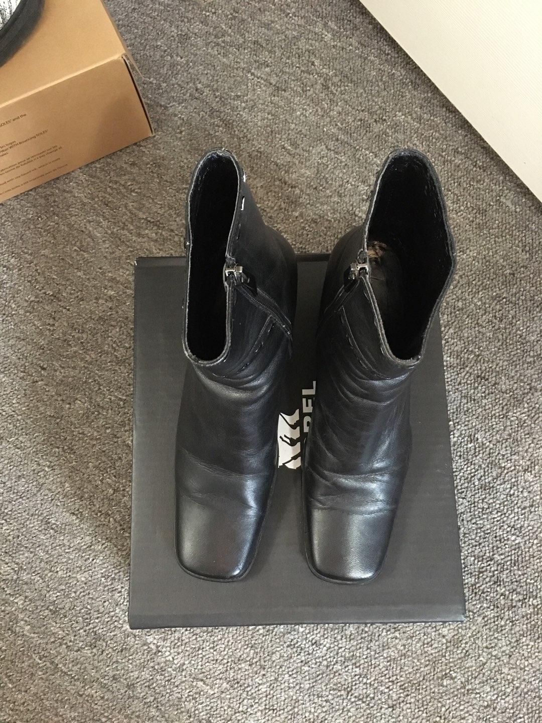 Genuine Leather Ankle boots - photo 2