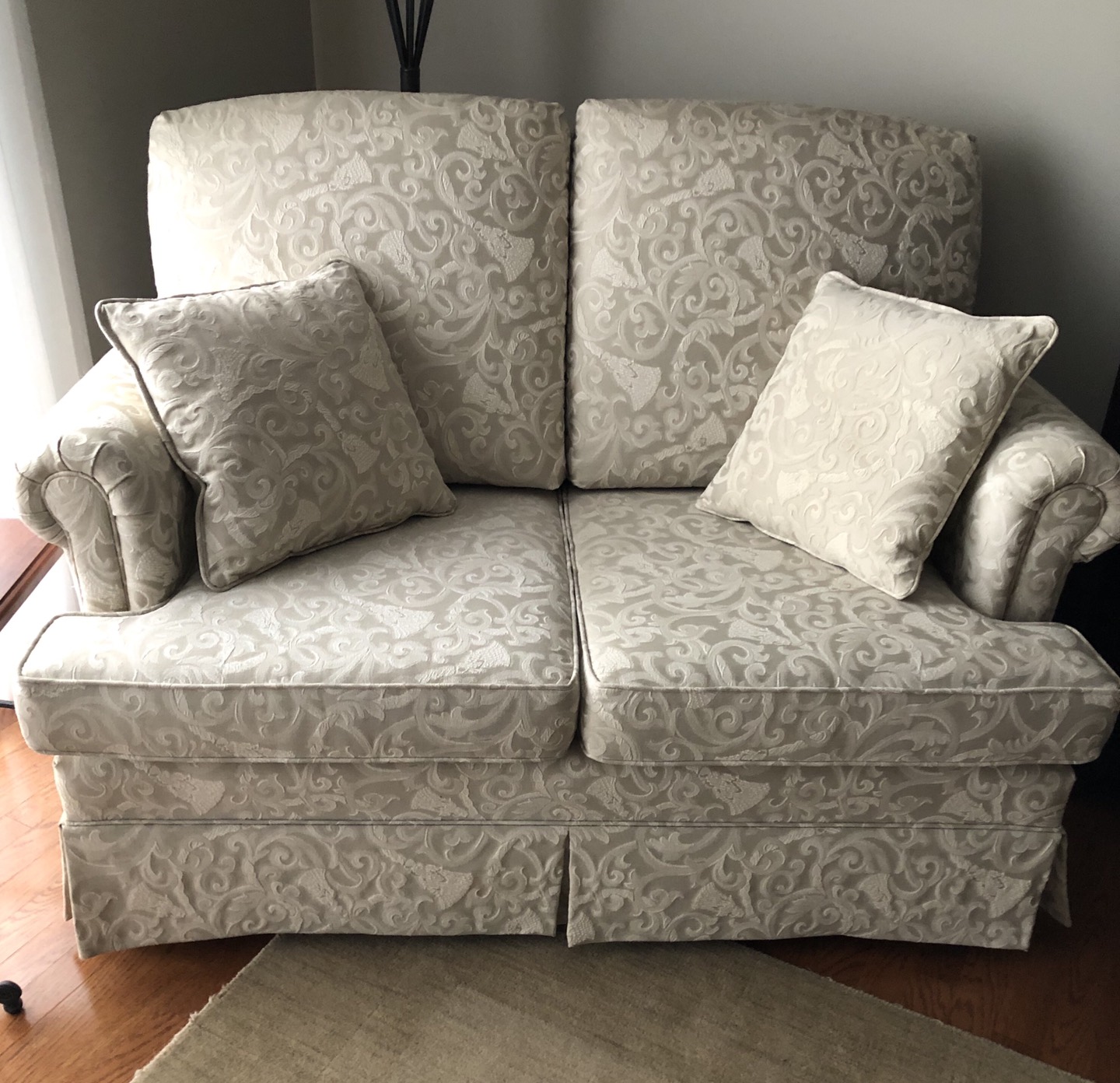 Couch and Love seat  - photo 3