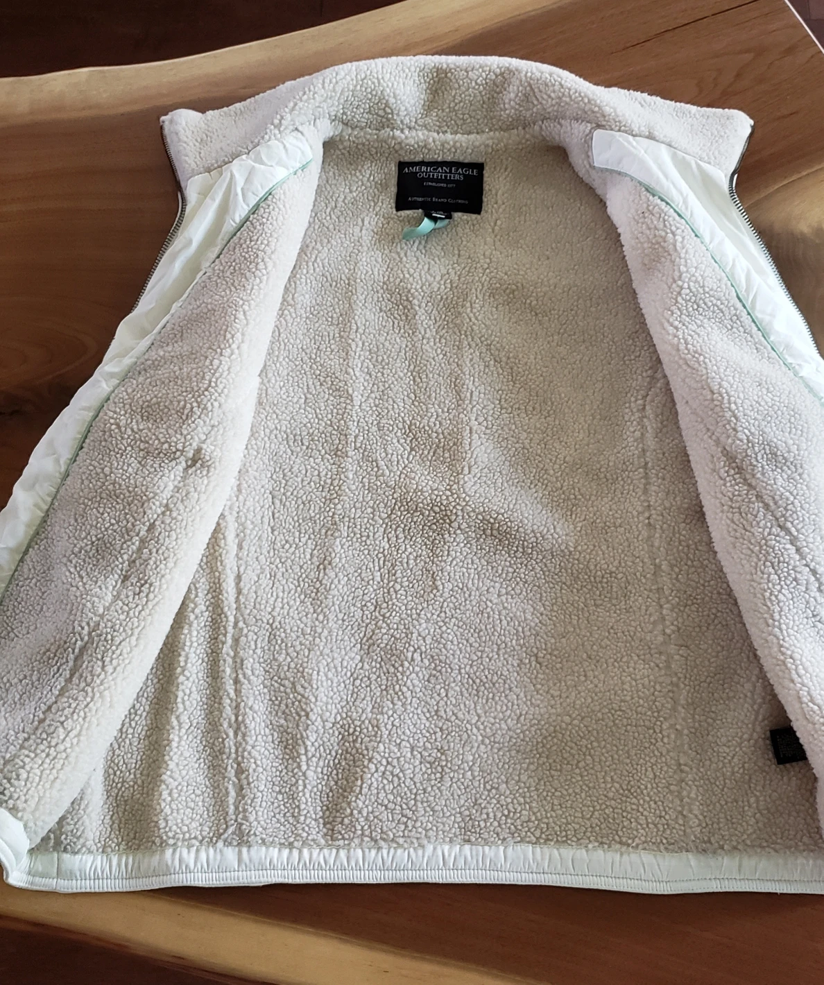 American Eagle ladies medium vest - photo 3