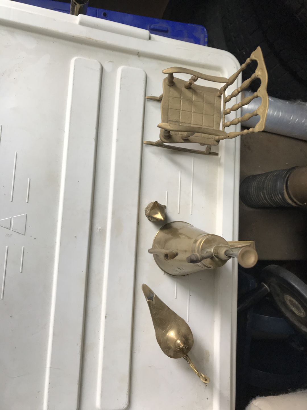 Lot of 3 brass items 
