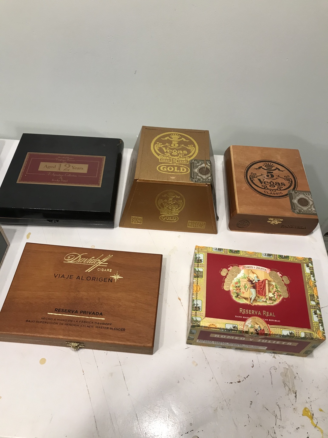 Lot of wood cigar boxes  - photo 2