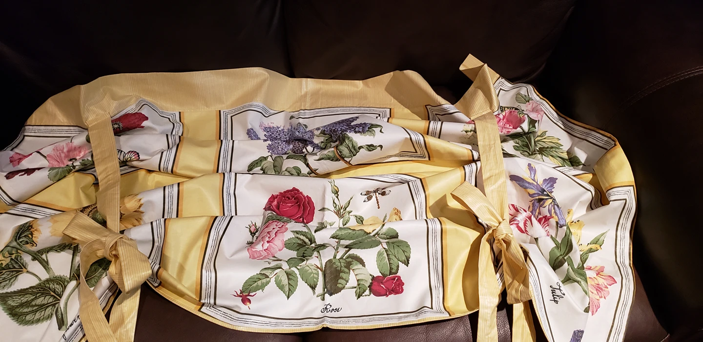 Laura Ashley balloon window valance *new
