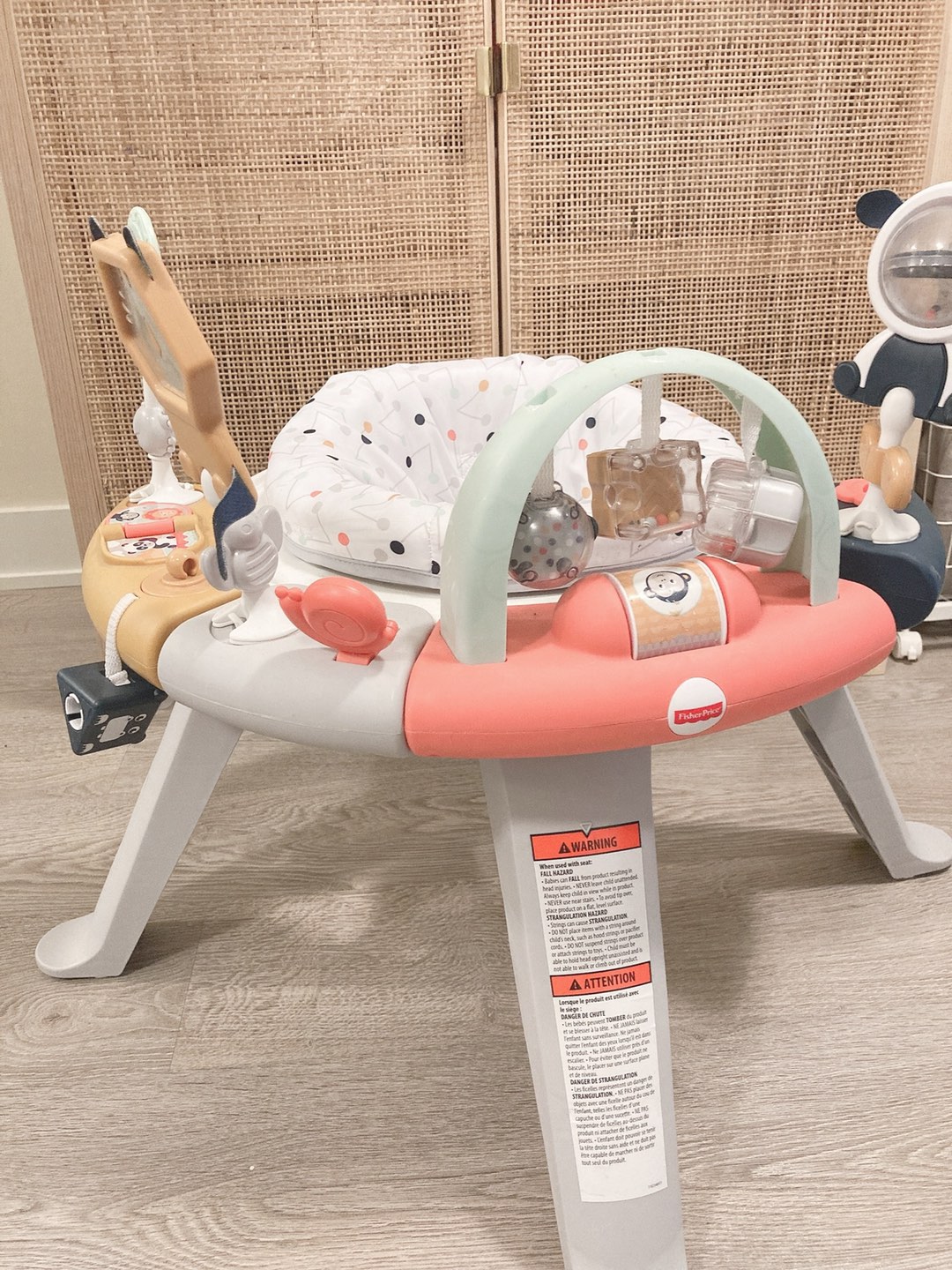 Baby product: fischer price baby play seat