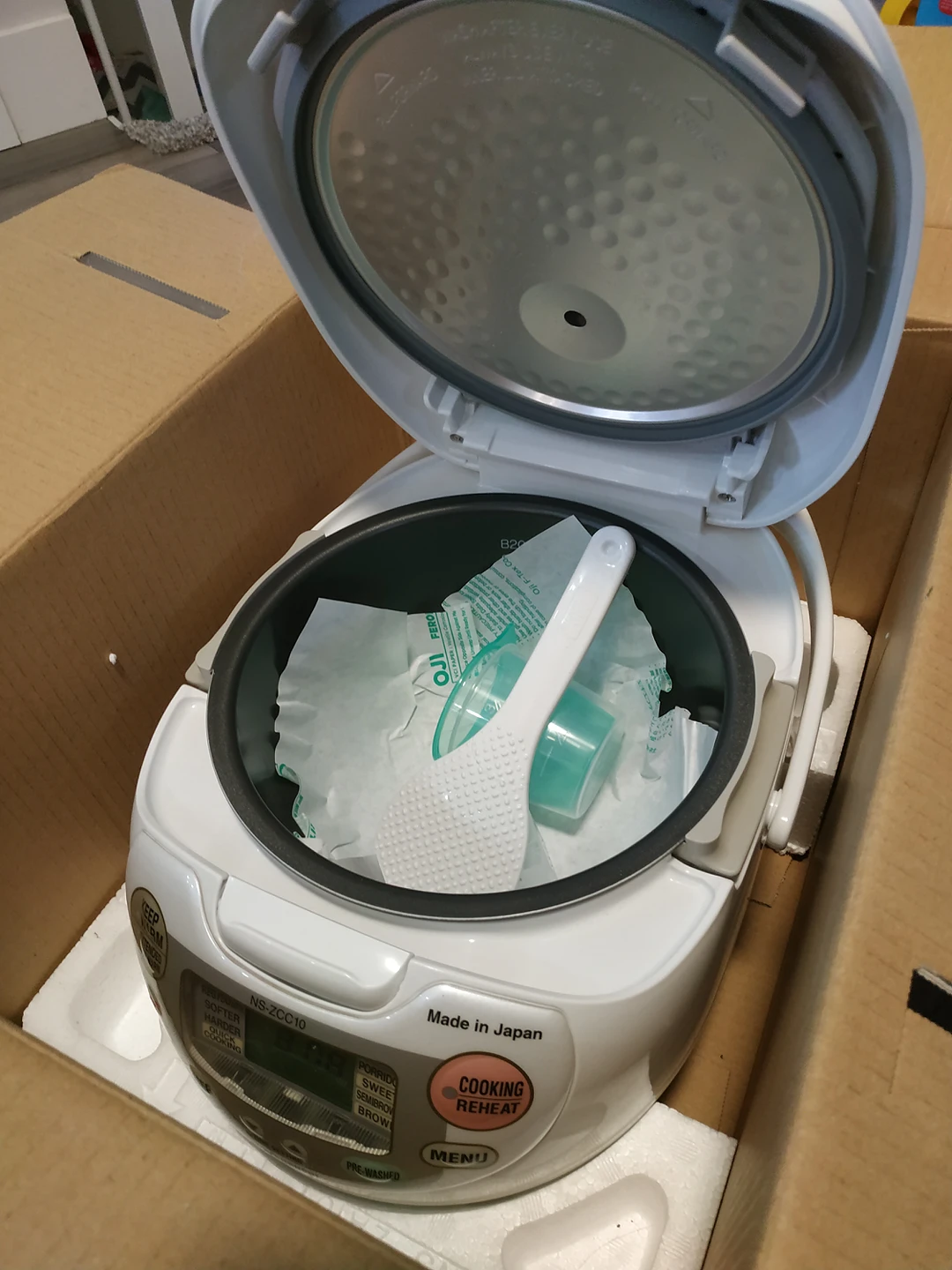 Zojirushi Rice cooker (new) - photo 3