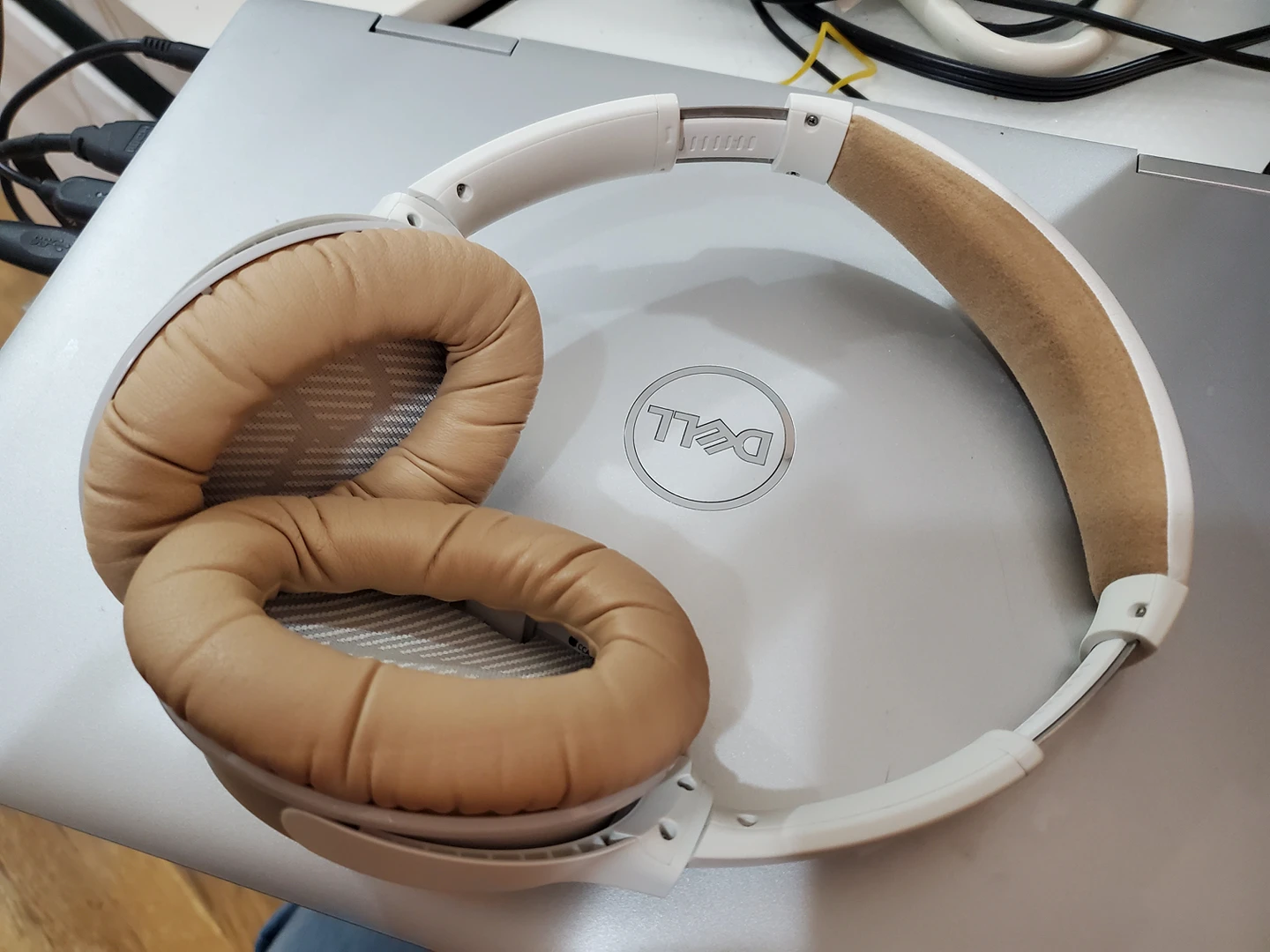 BOSE wireless/wired headphone - photo 2