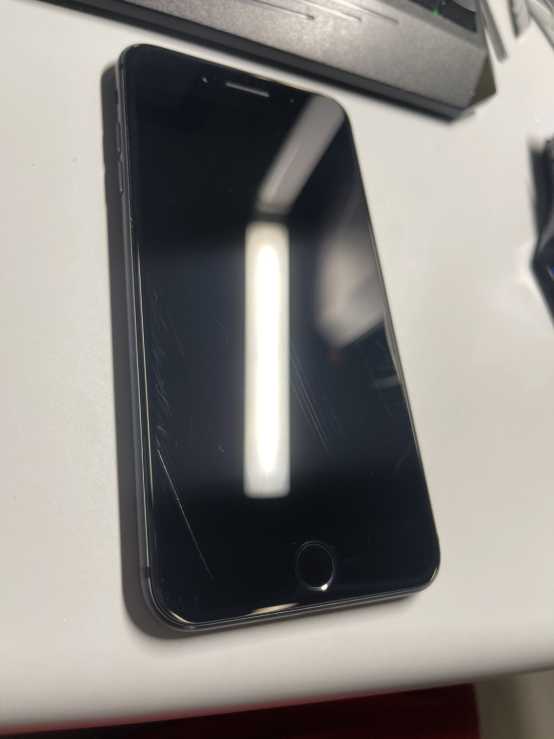 Selling Iphone 8 plus 256GB Space Grey