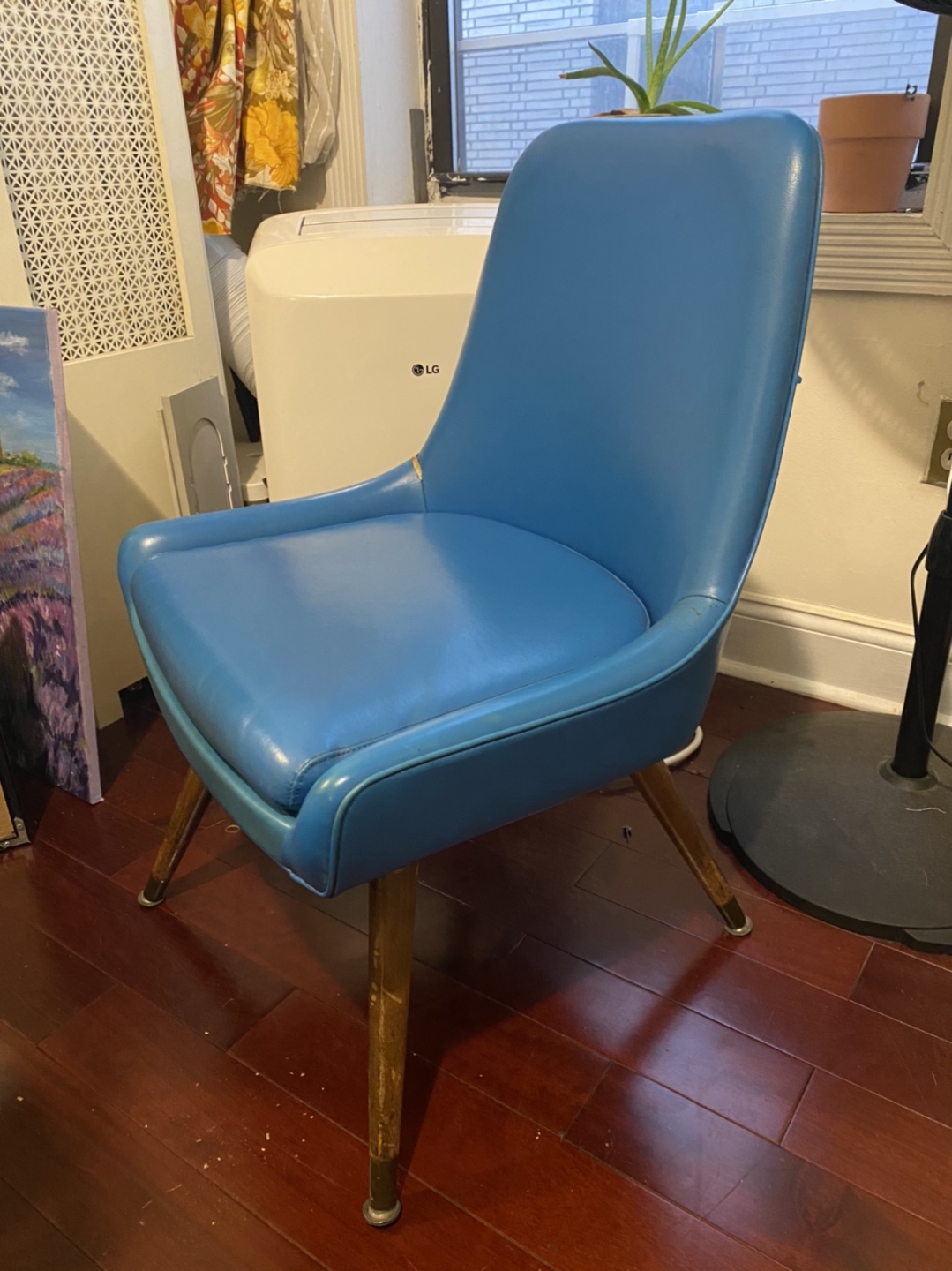 Retro Blue Accent Chair  - photo 3