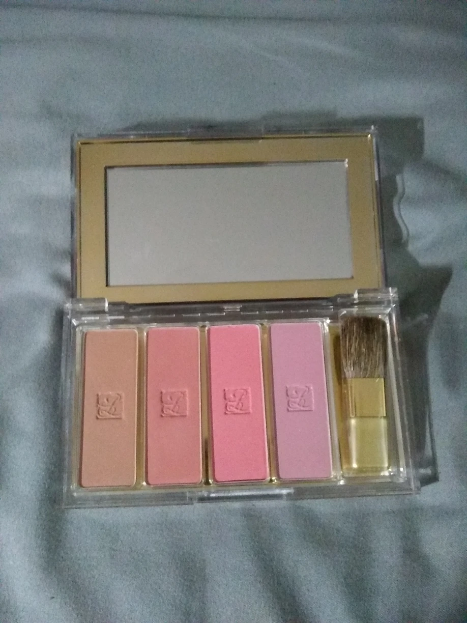 Estée Lauder Deluxe All-Over Face Compact thumbnail
