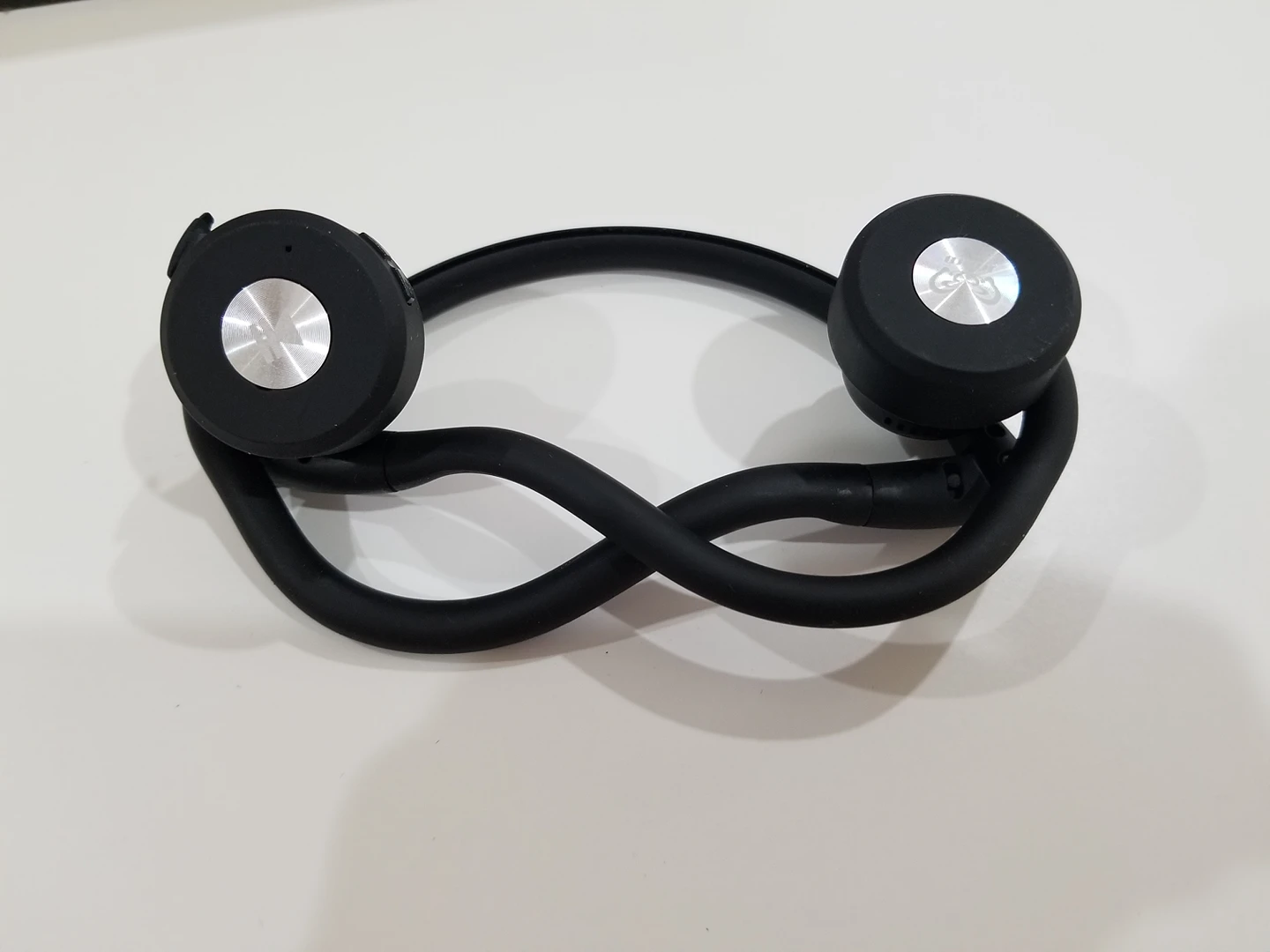 Bluetooth headsets for media players - photo 2