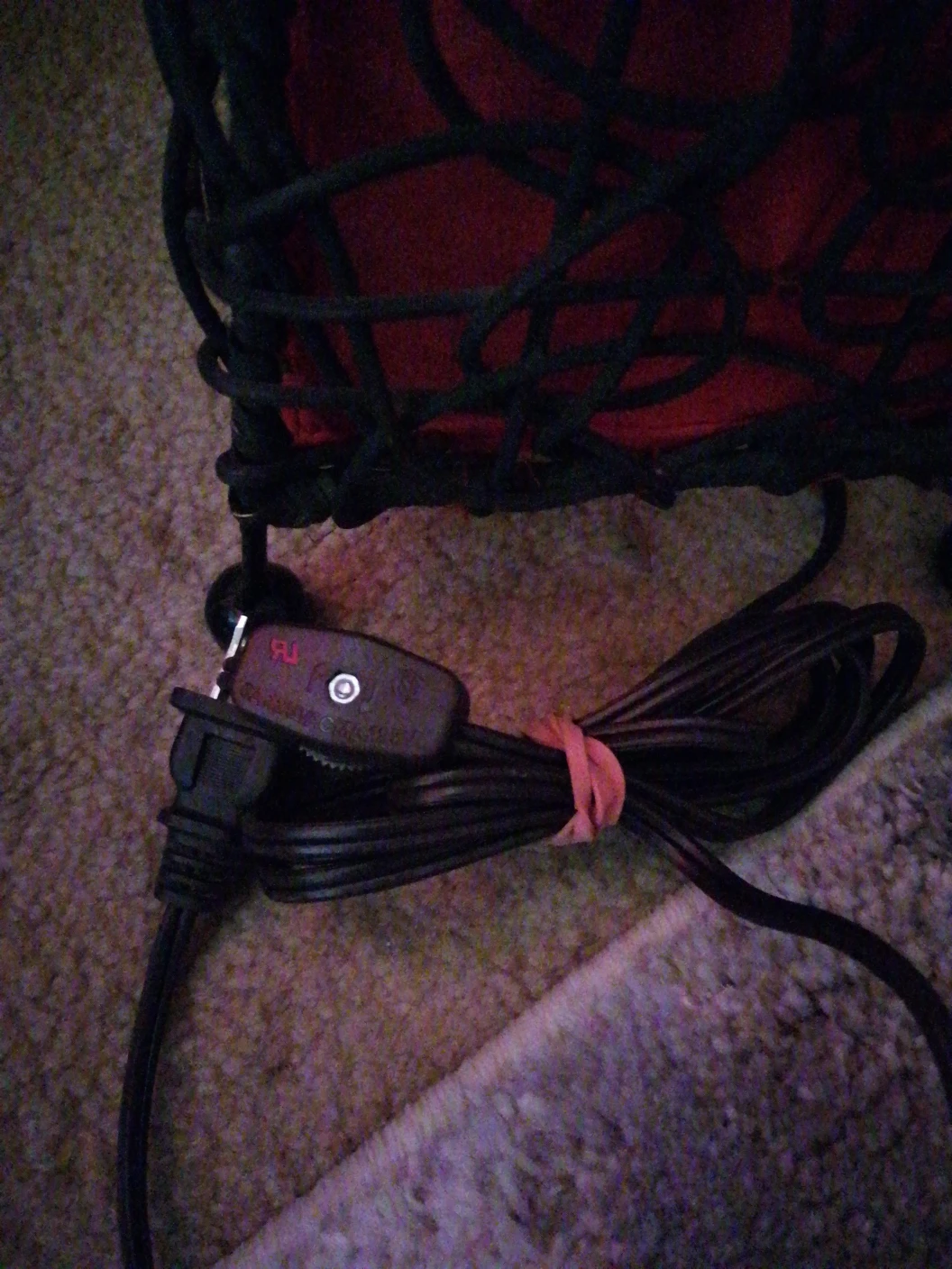 Beautiful Red and Black table Lamp - photo 3