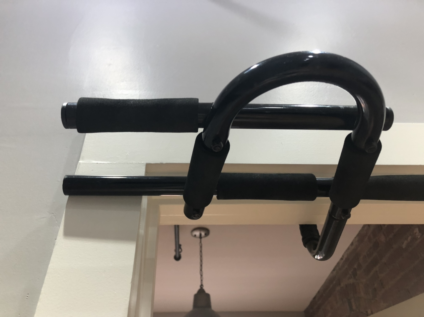 Doorway pull up bar - photo 4