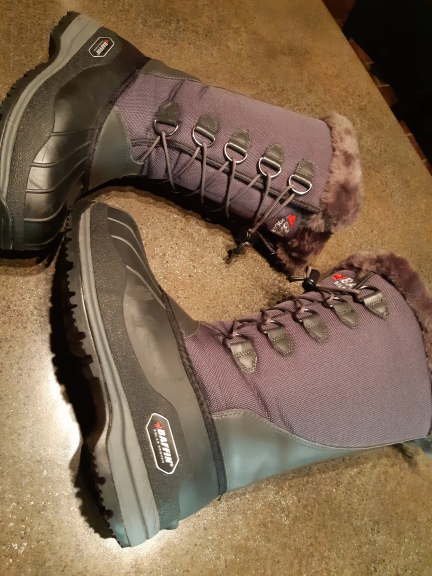 Women's Winter Boots thumbnail