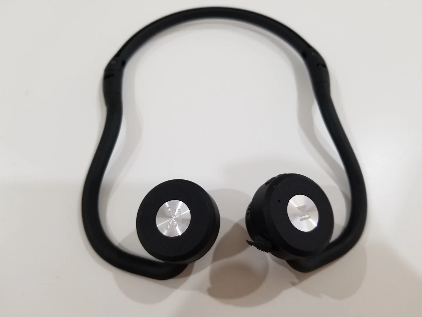 Bluetooth headsets for media players