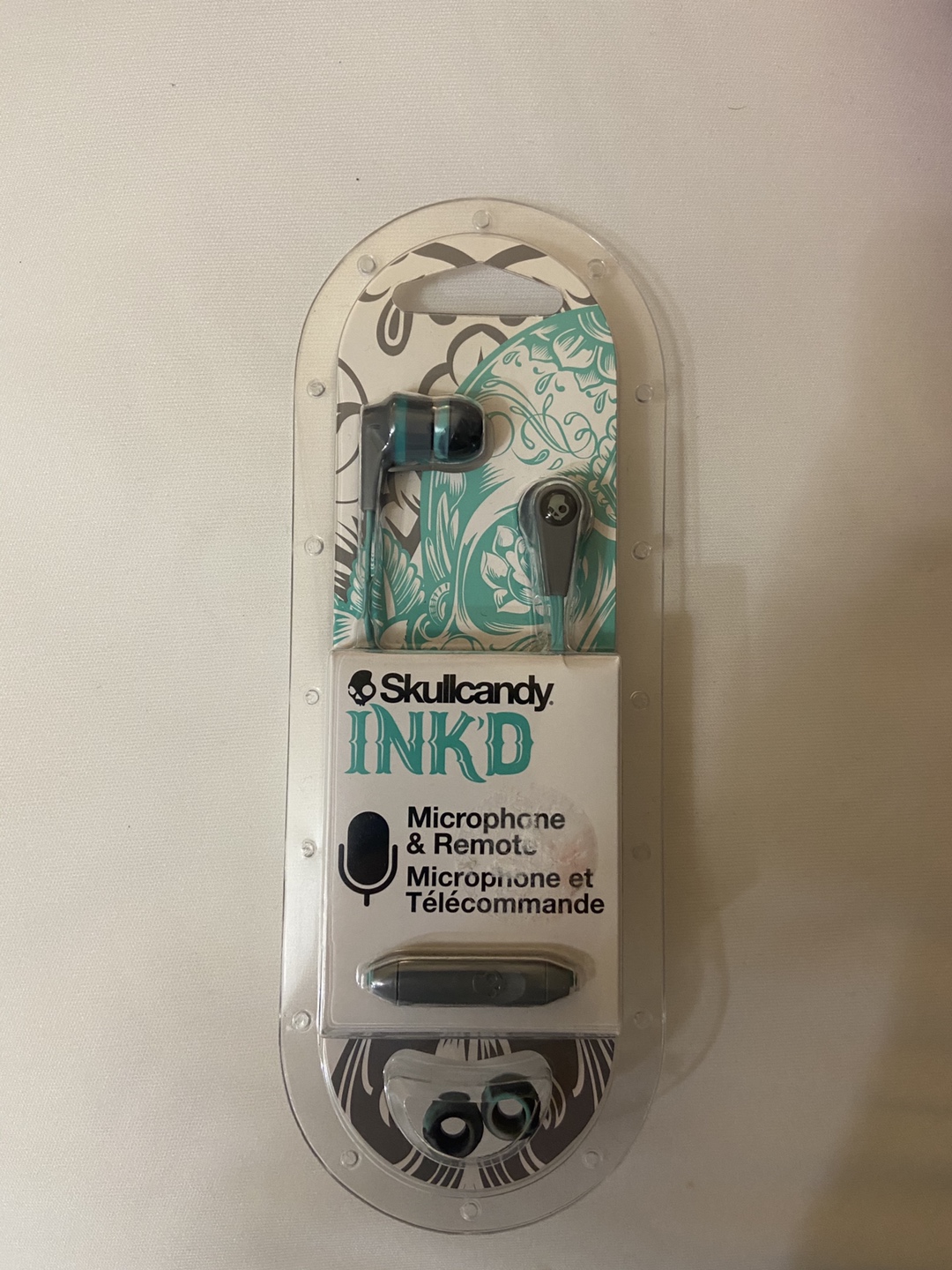 Unopened earphone 