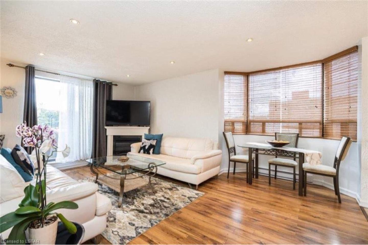 Sofas  - photo 2