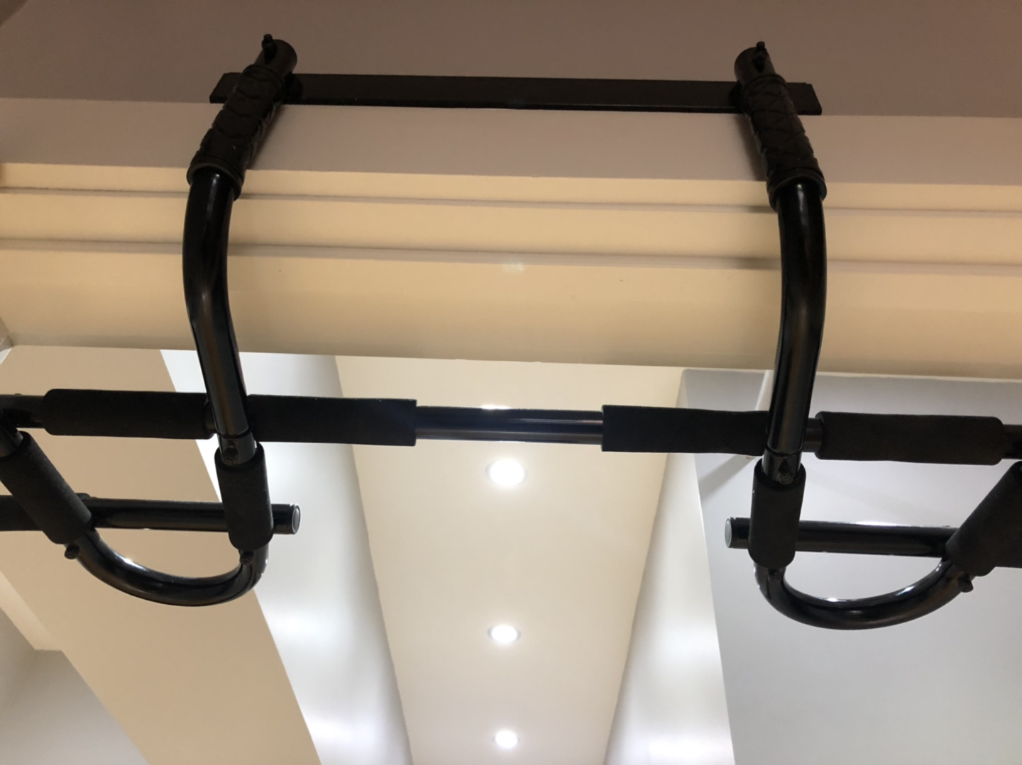 Doorway pull up bar - photo 5