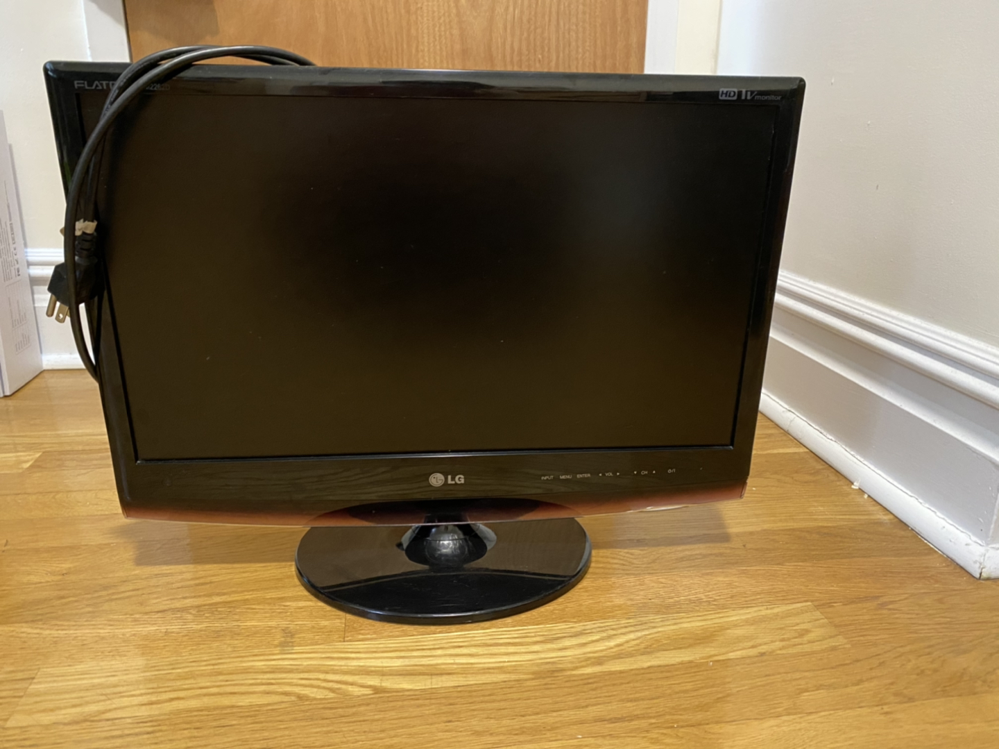 LG 22” monitor 