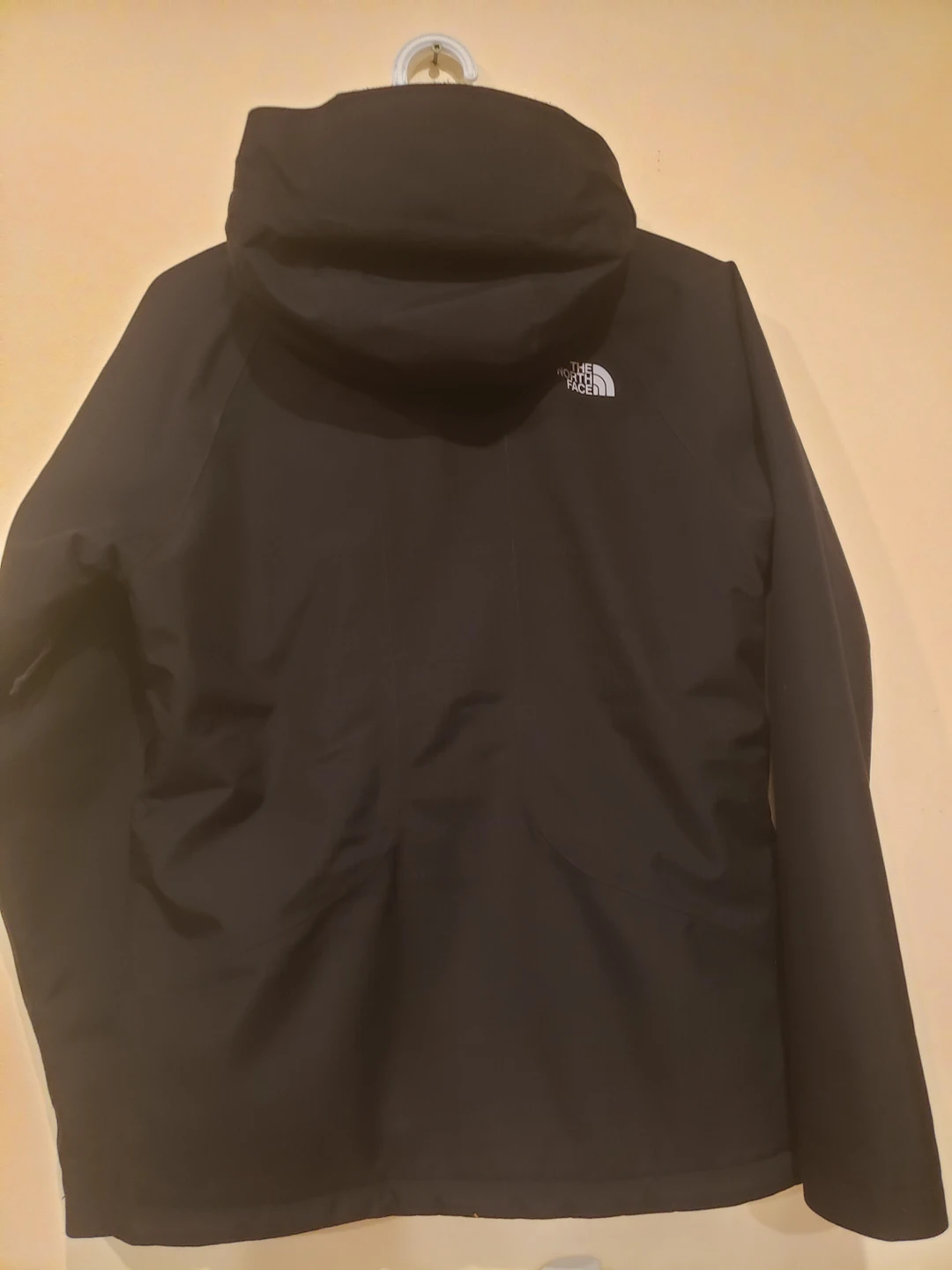 North face women jacket image indicator(2)
