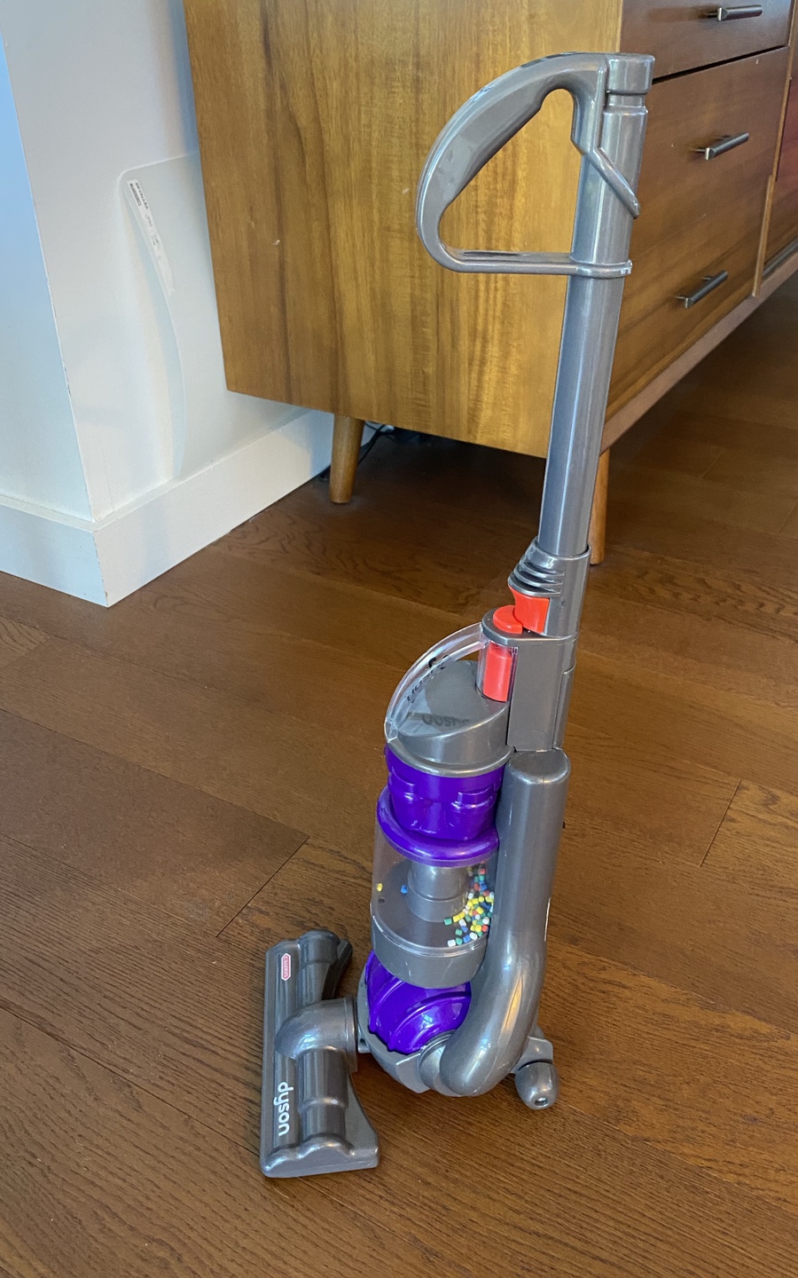 Dyson toy vacuum cleaner - photo 2