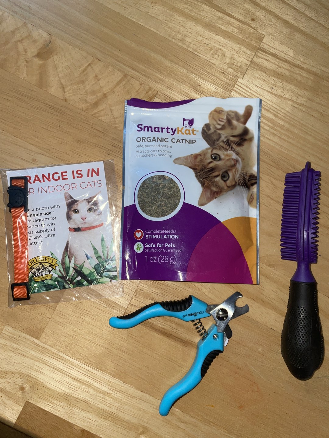 Cat nail clipper, grooming brush, organic catnip & collar