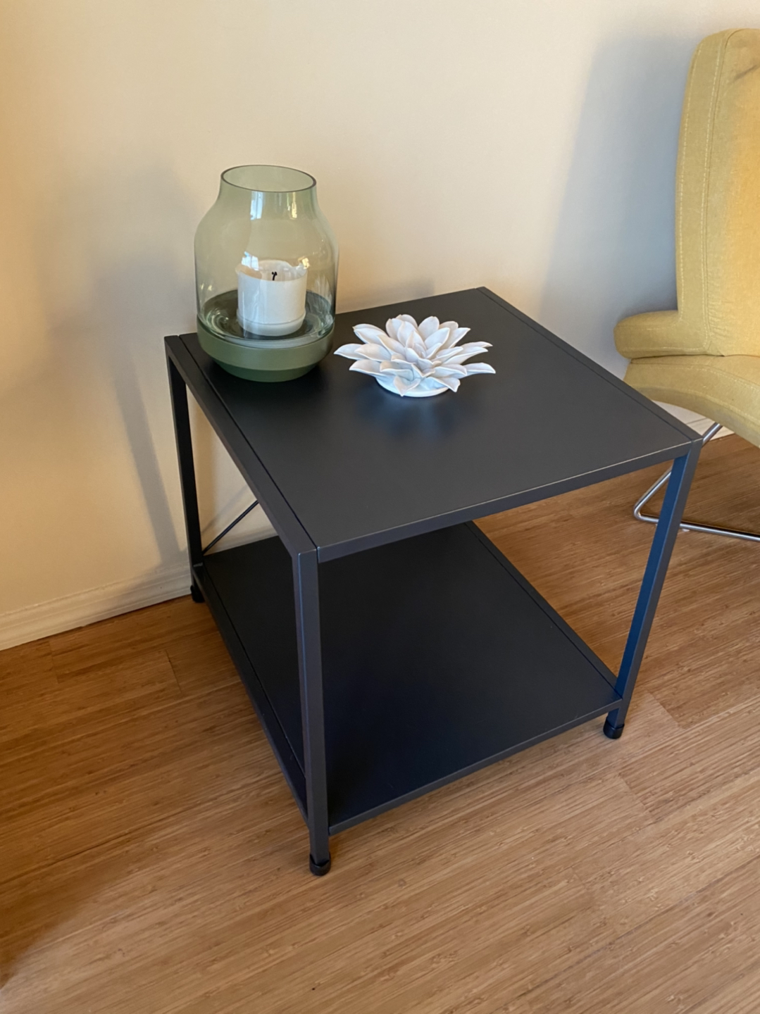 Metal side table or night stand with shelf. 19.5”w 21”D 20”H - photo 3