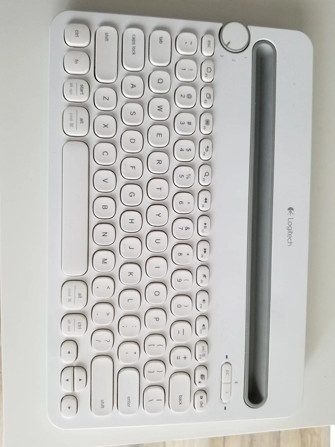 Logitech K480 Multidevice Wireless Bluetooth White Keyboard
