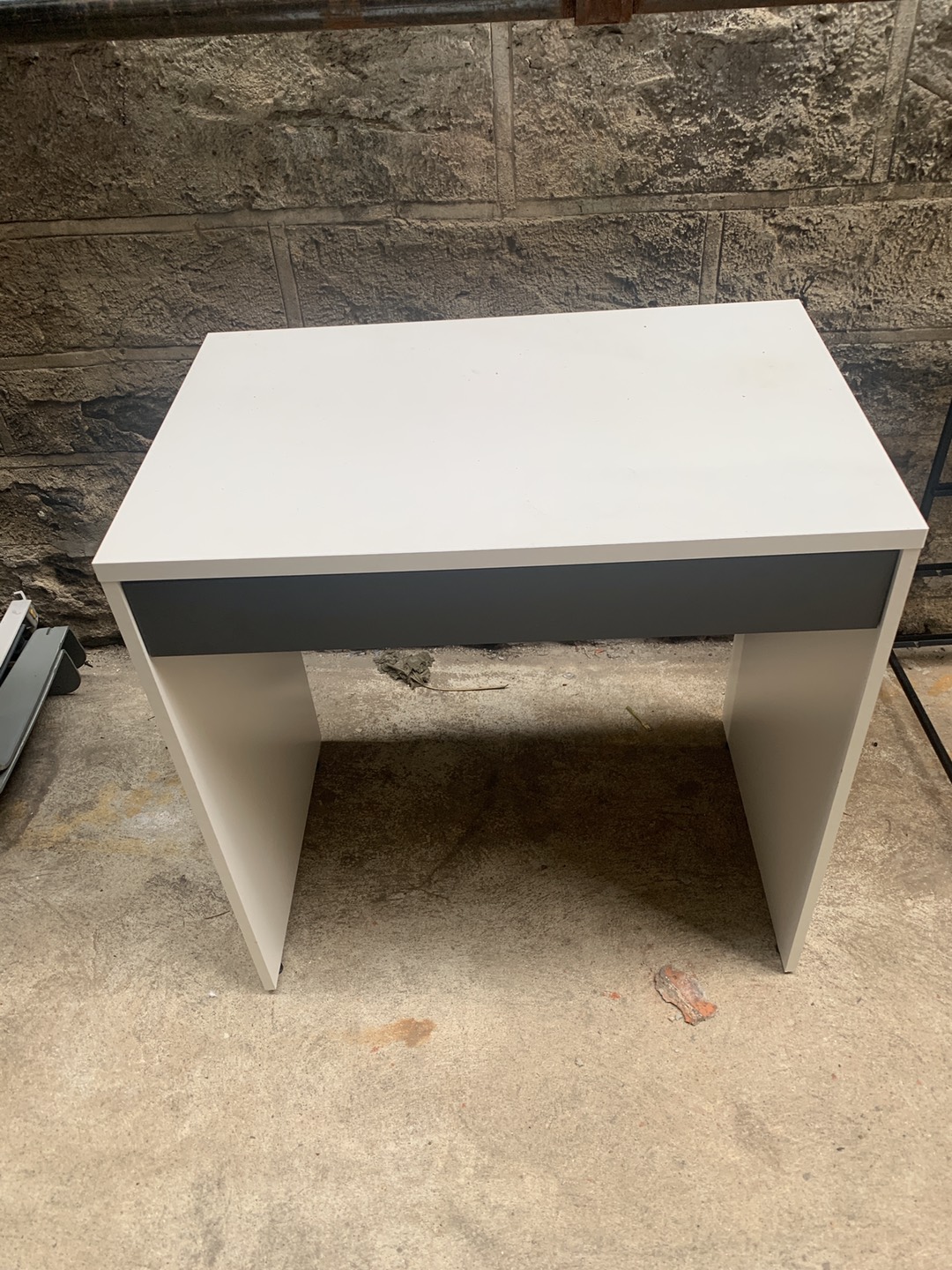 Make up desk or office 