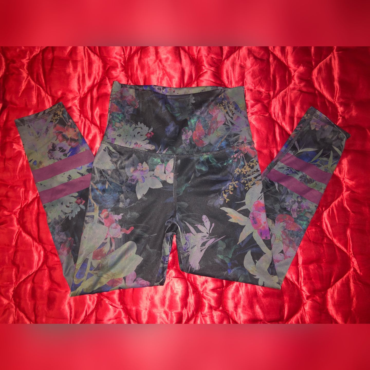 High Waisted Floral Yoga Capris