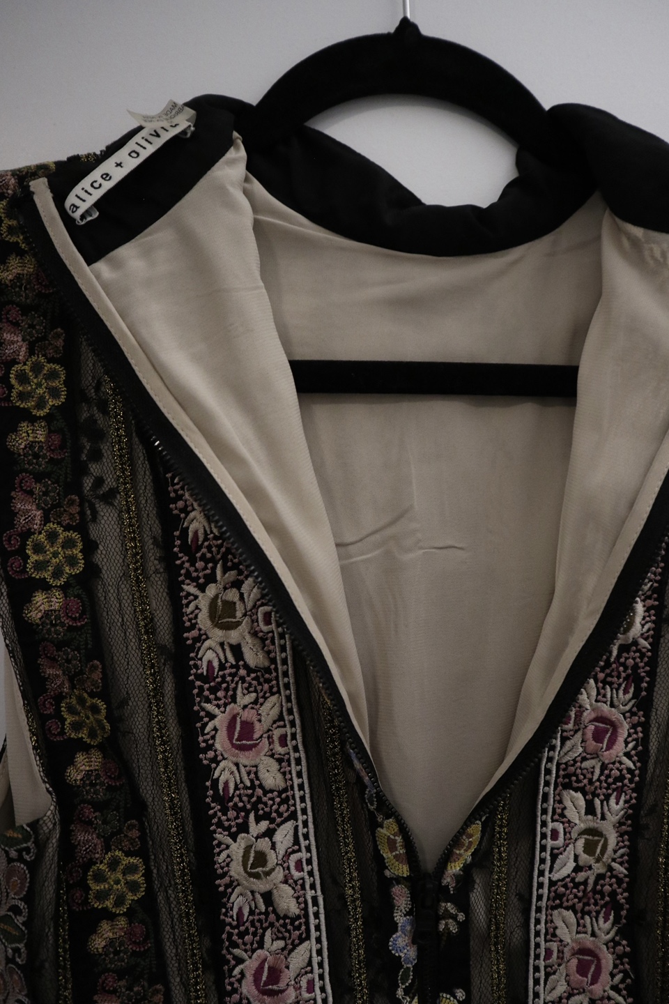 Alice + Olivia Short Dress - photo 4