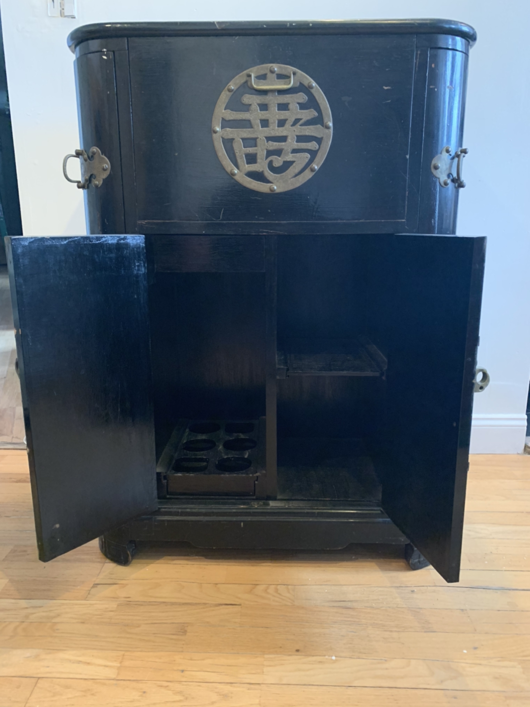 Antique Bar  - photo 3