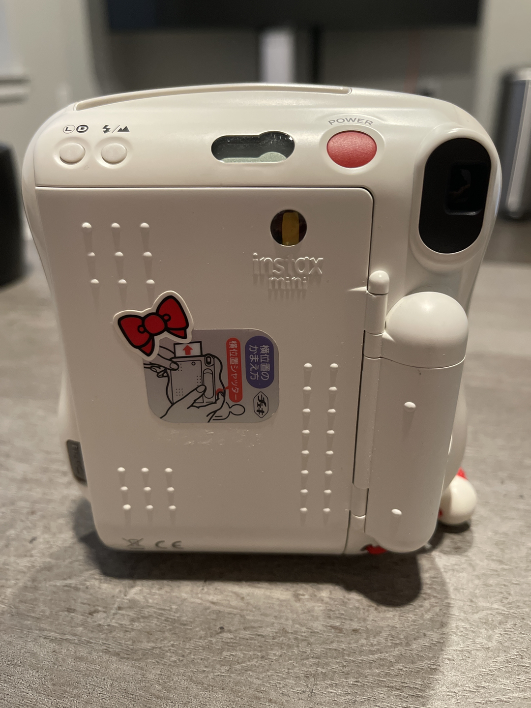 Fujifilm Instax Mini 25 Hello Kitty Edition - photo 2