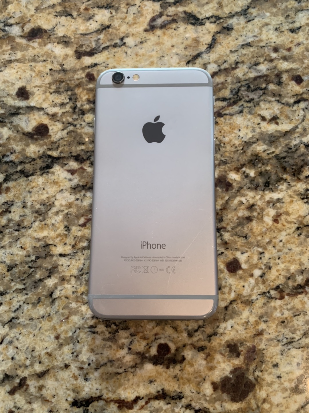iPhone 6  - photo 2