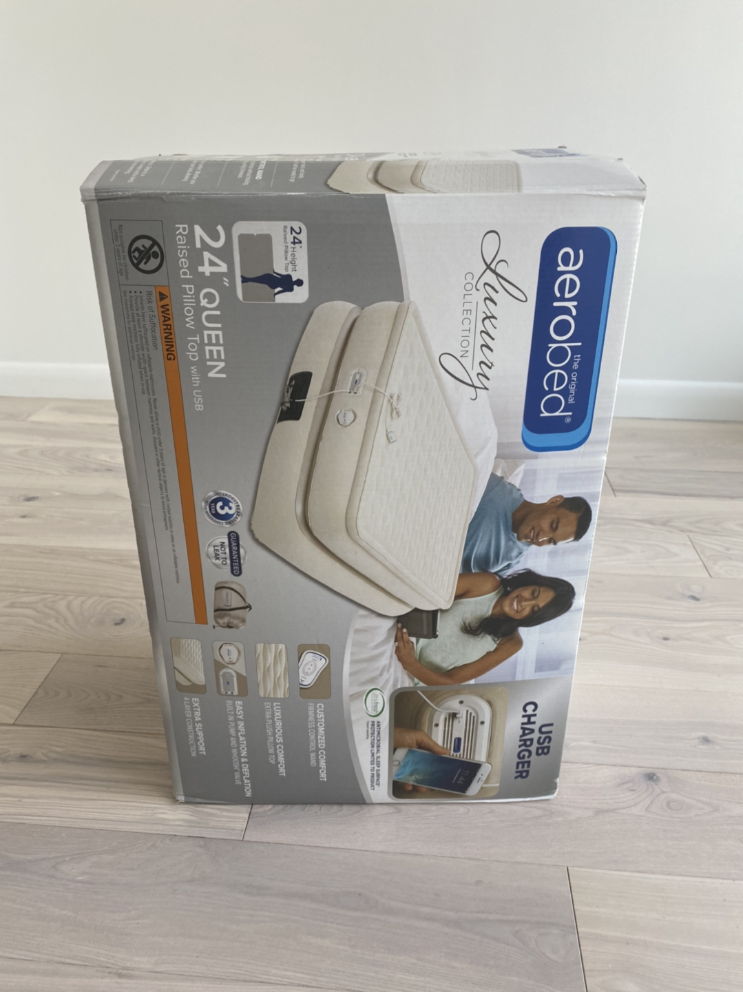 New Aerobed luxury collection 24" queen pillow top Air Mattress
