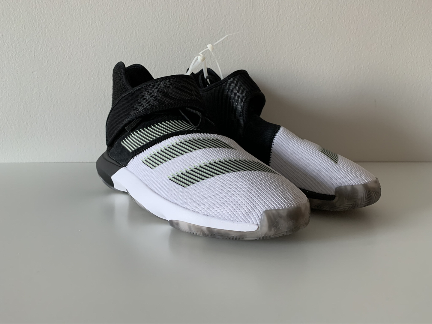 Adidas Harden B/E 3 Basketball Shoes. Men's size 11.5 US