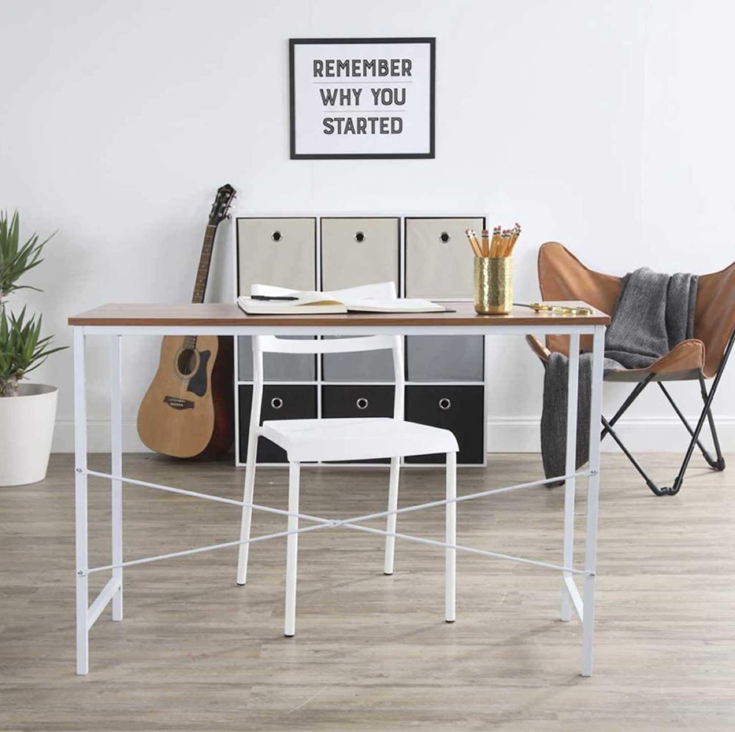 New still in box White lightweight desk chair - photo 4