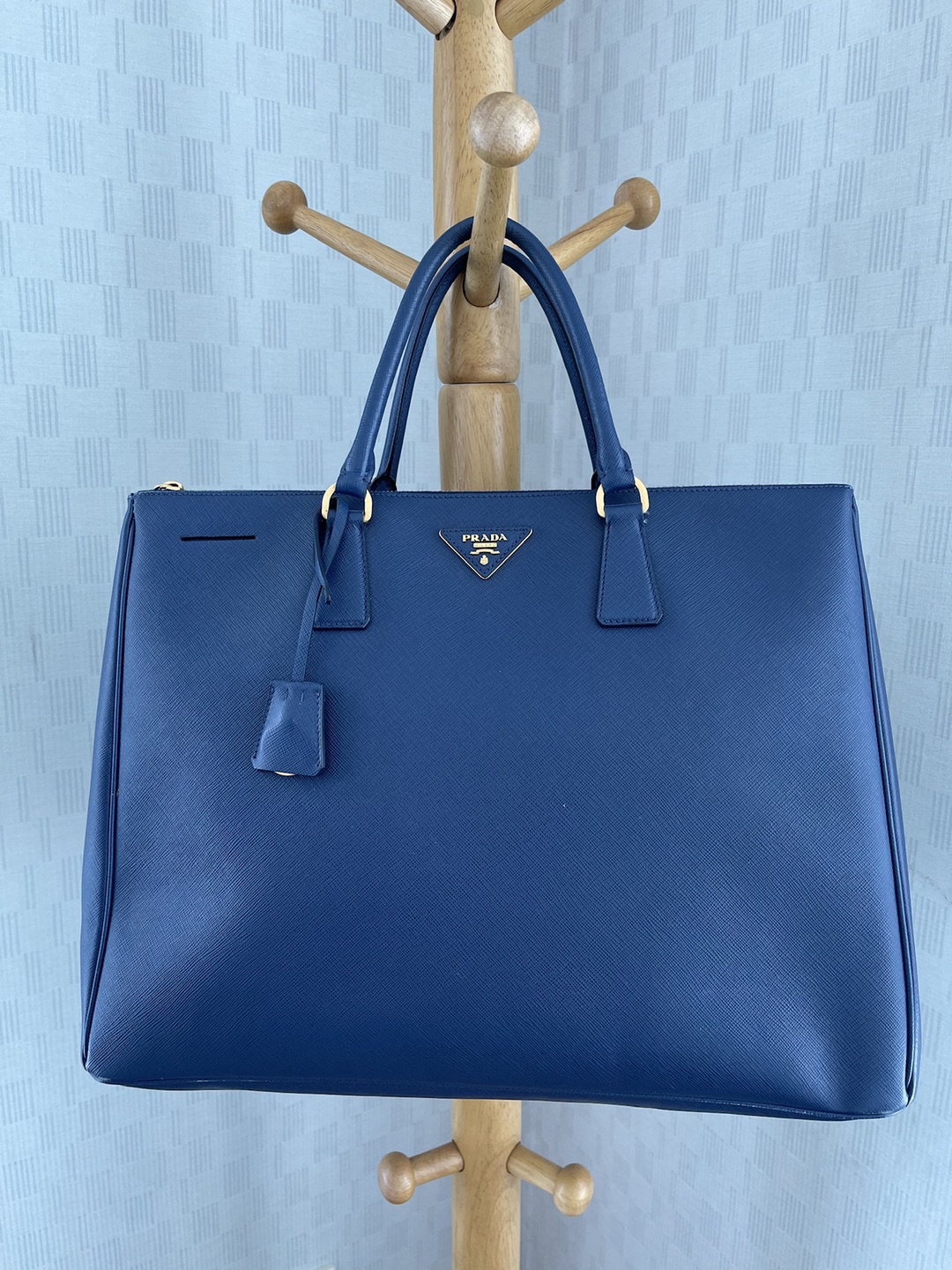 Prada Large Saffiano Handbag thumbnail