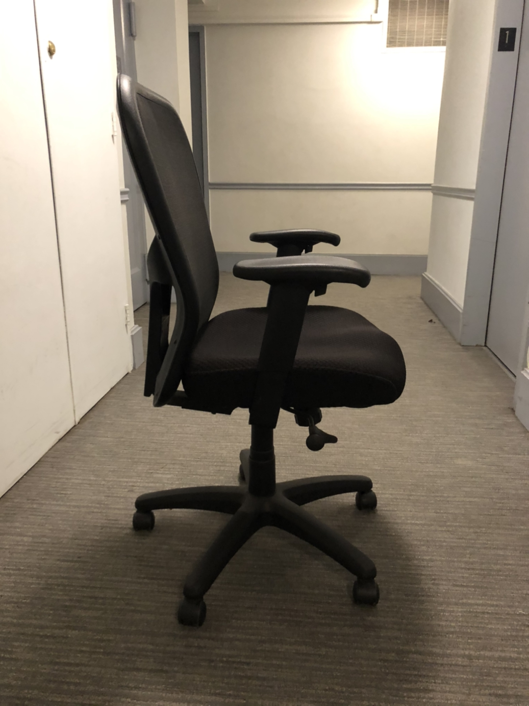 Office / Desk Chair - photo 3