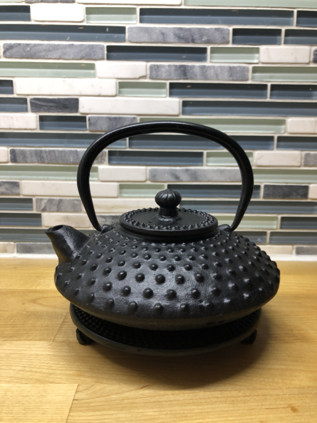 Cast iron tea pot