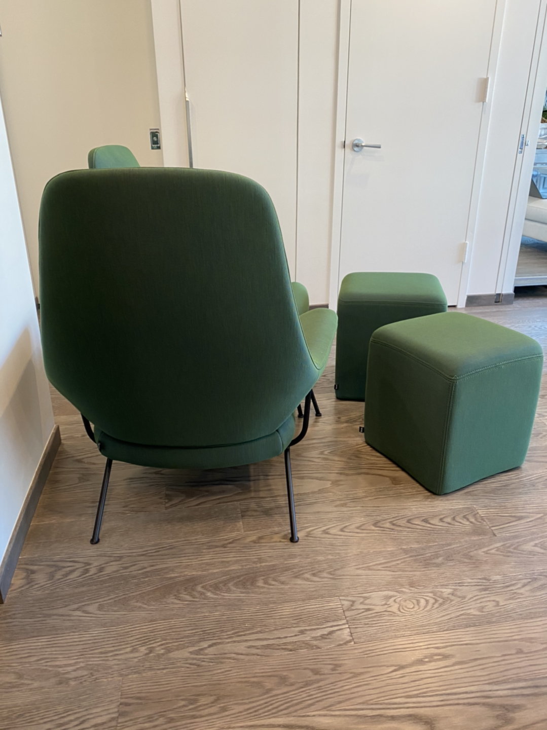Hem designer green arm chair Hai Lounge Chair
by Luca Nichetto - photo 5