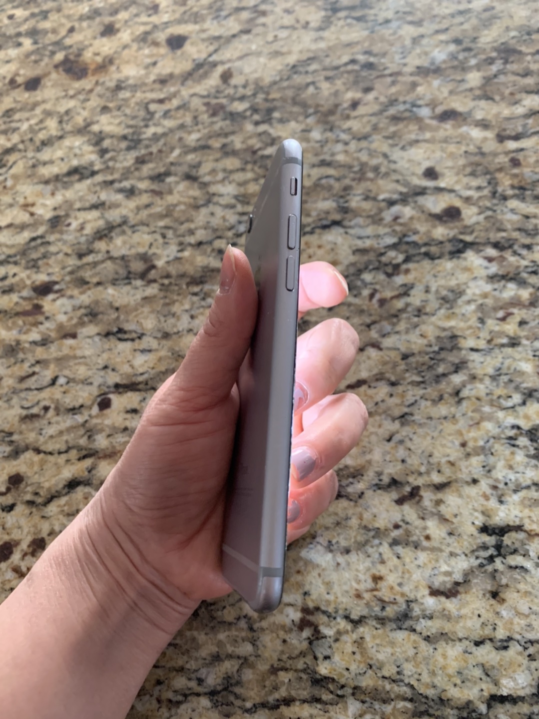 iPhone 6  - photo 3