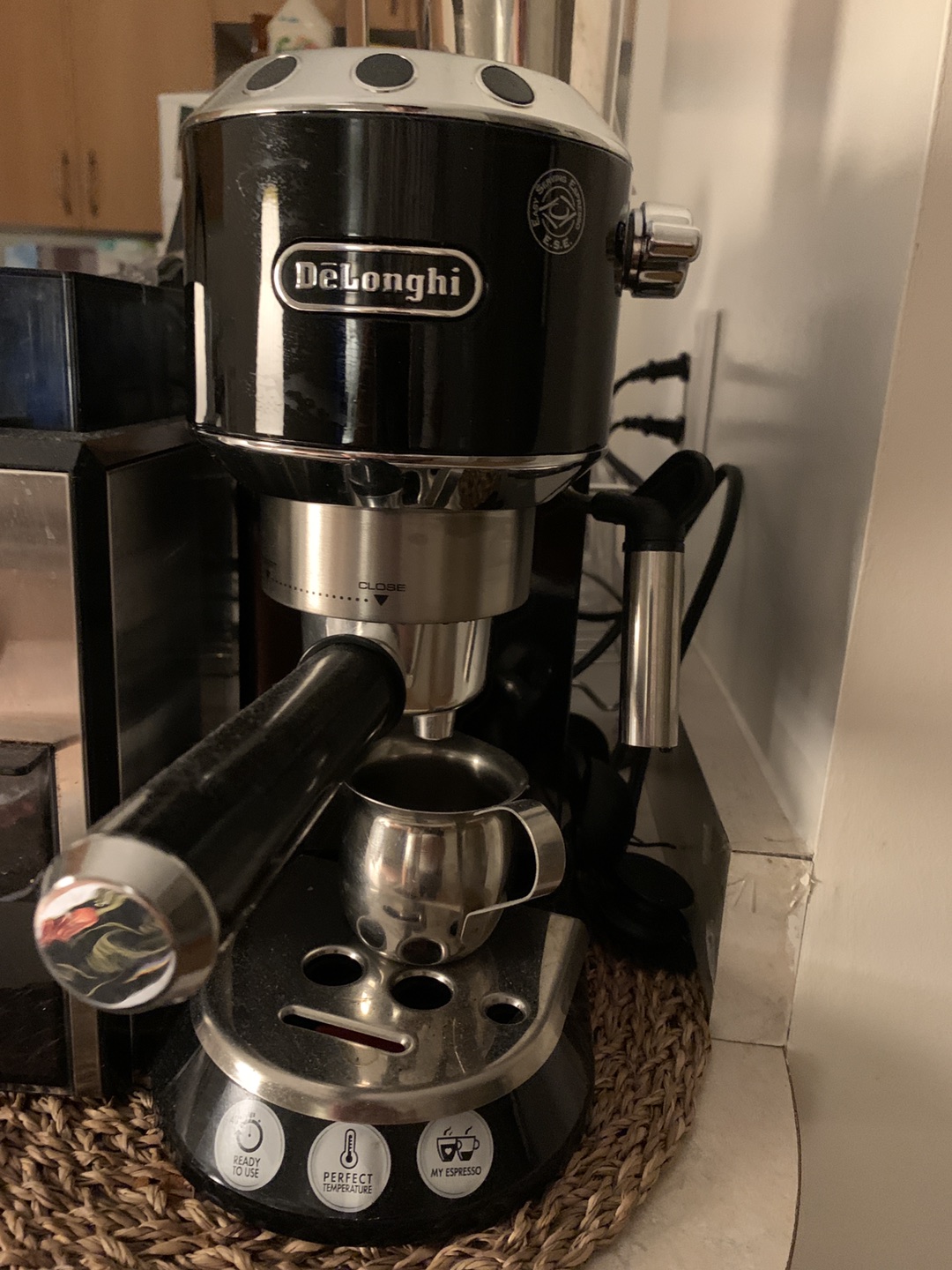 Delonghi Espresso machine 