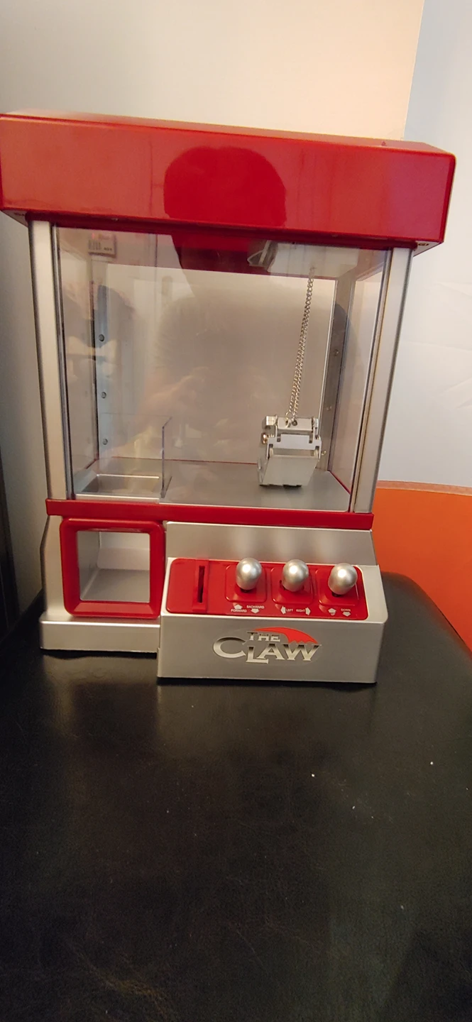 Candy Grabber machine