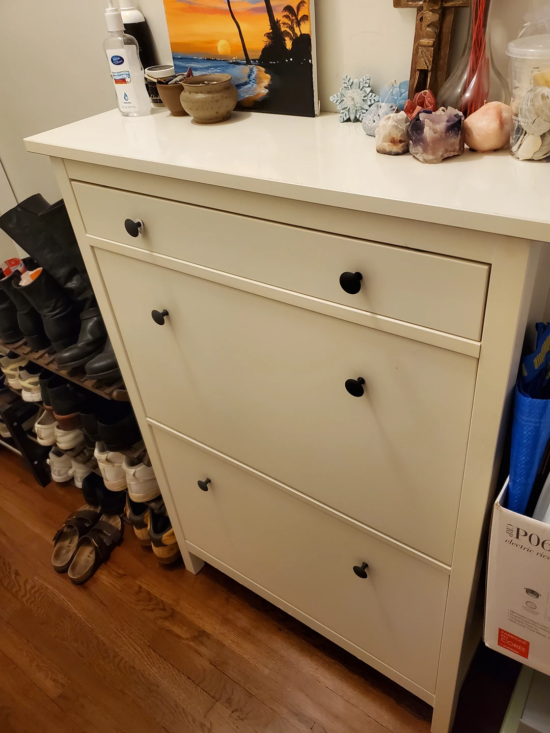 Shoe cabinet

(IKEA HEMNES) - photo 3