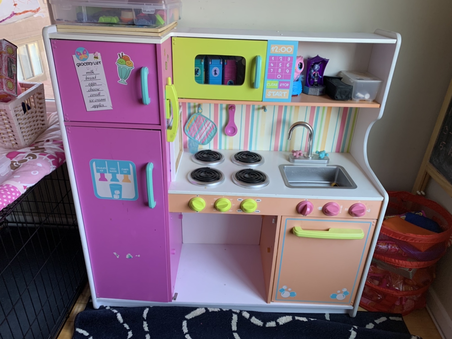 KidKraft play kitchen  - photo 2