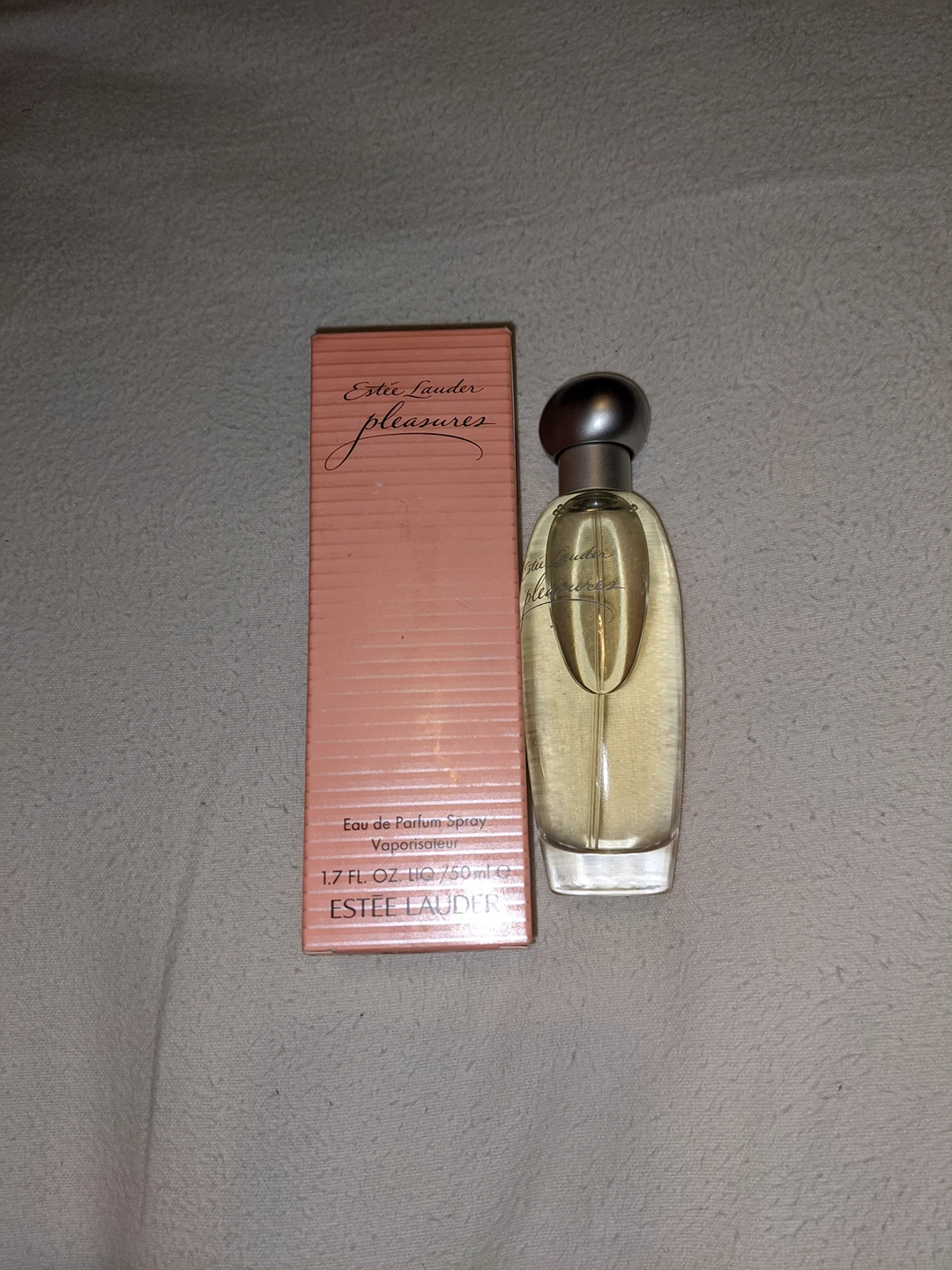 Estee Lauder Pleasures Perfume