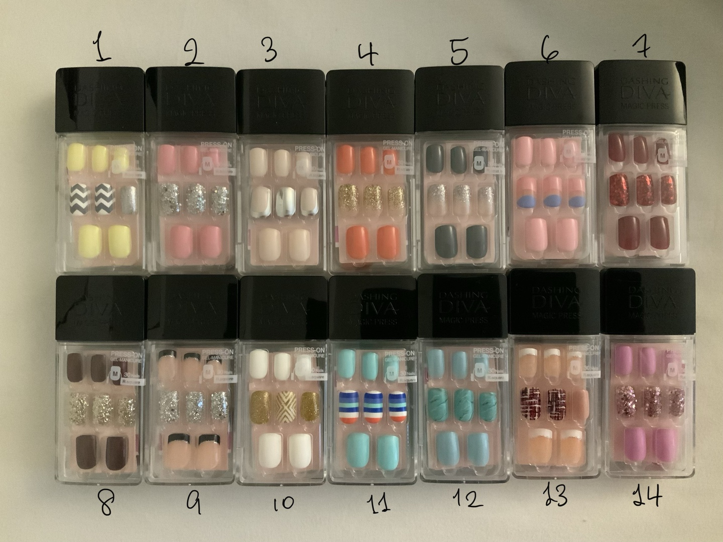 Dashing diva - press on nails (NEW)