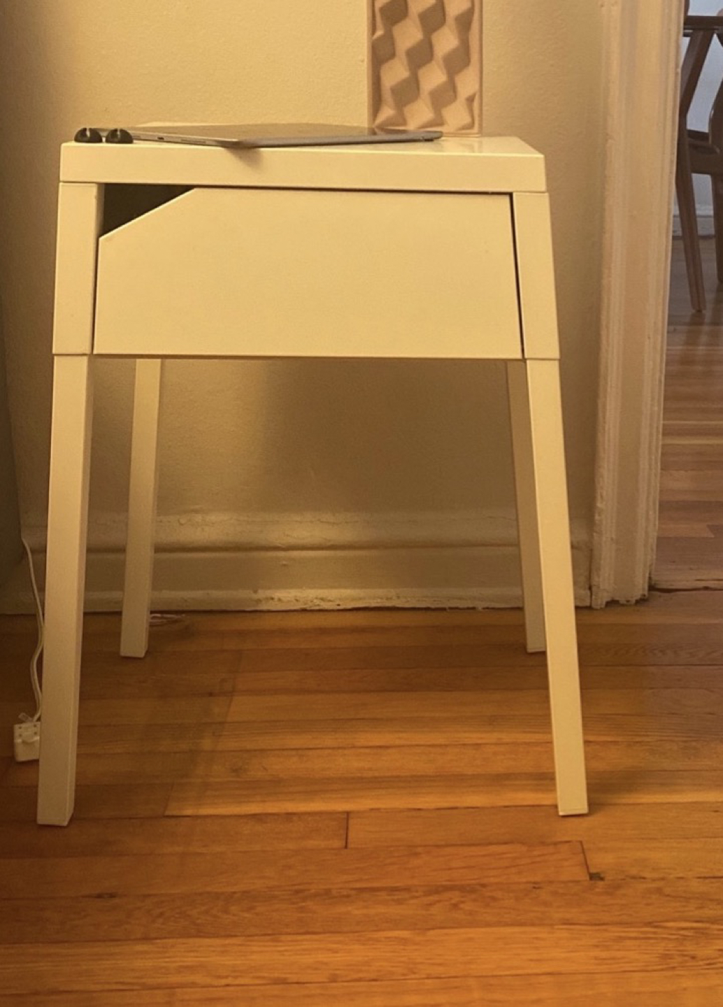 Bed size table - set of 2 