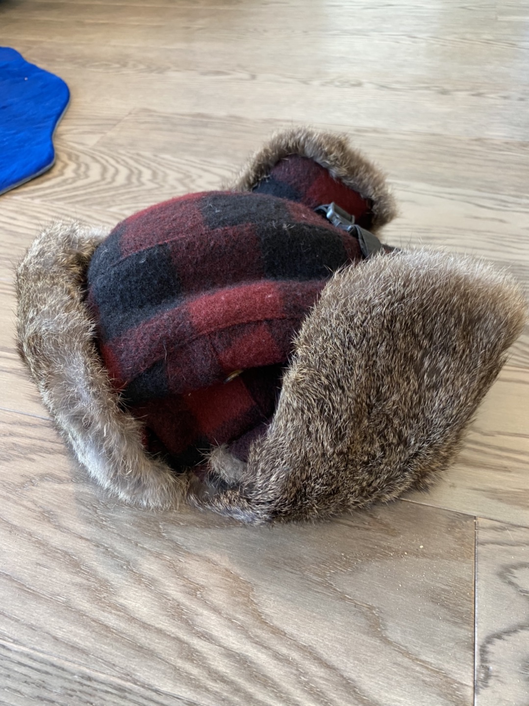 L.L Bean, Madd bomber Rabbit fur hat with red plaid. - photo 5